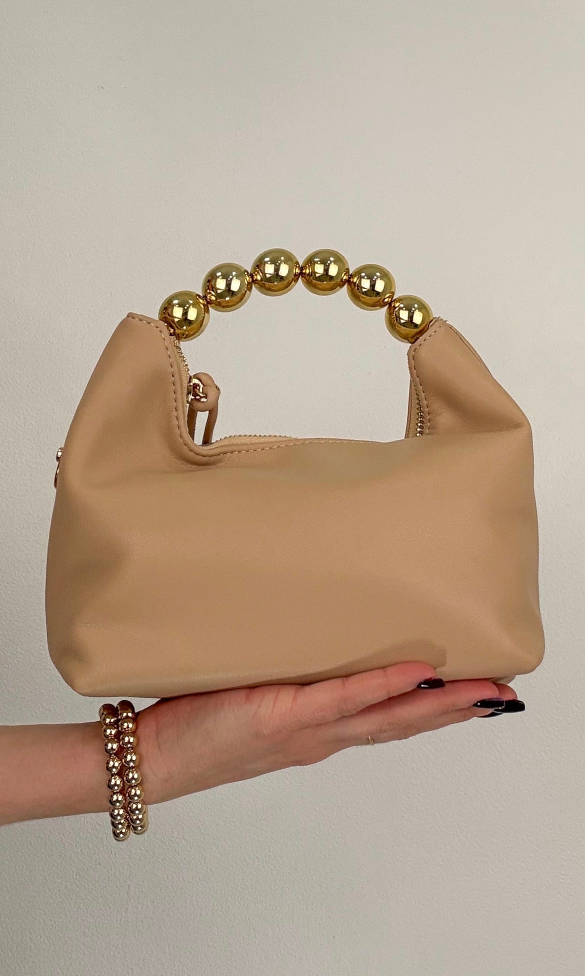 LEATHER BALL HANDLE BAG (NUDE)